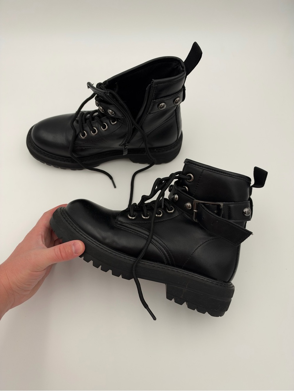 Cushionaire Coral Black Combat Boots Size 7